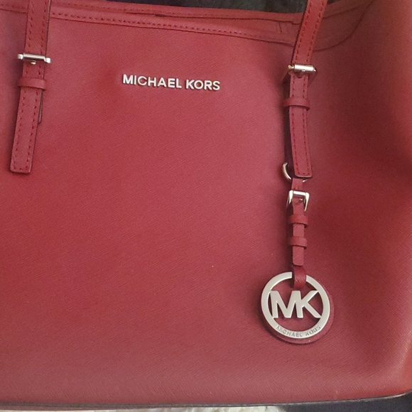 Michael kors purse with wristlet Authentic   RED - Picture 7 of 7